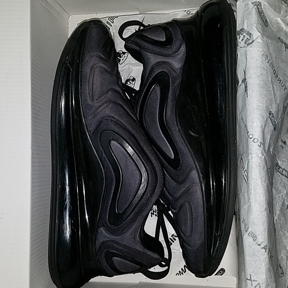 Nike air max 720 size 7